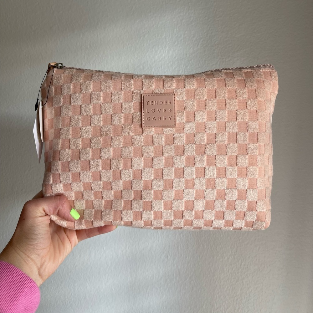 Tender Love + Carry | Terry cloth cosmetic bag 💖